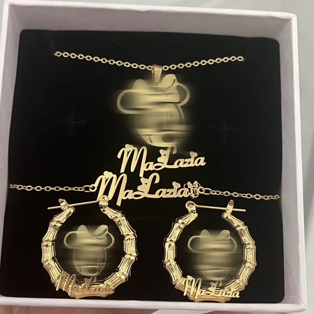 Комплект ювелирных изделий DUO – обзор и цена Engraved Name Necklace